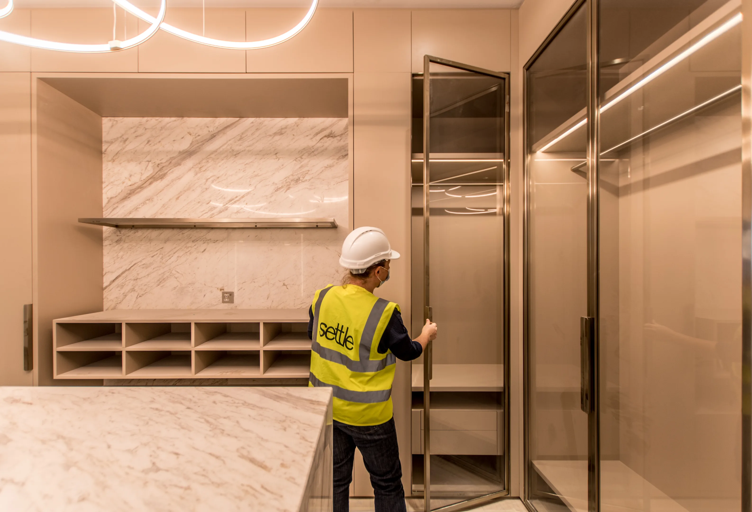 Luxury Villa Renovation Team of Settle in Dubai